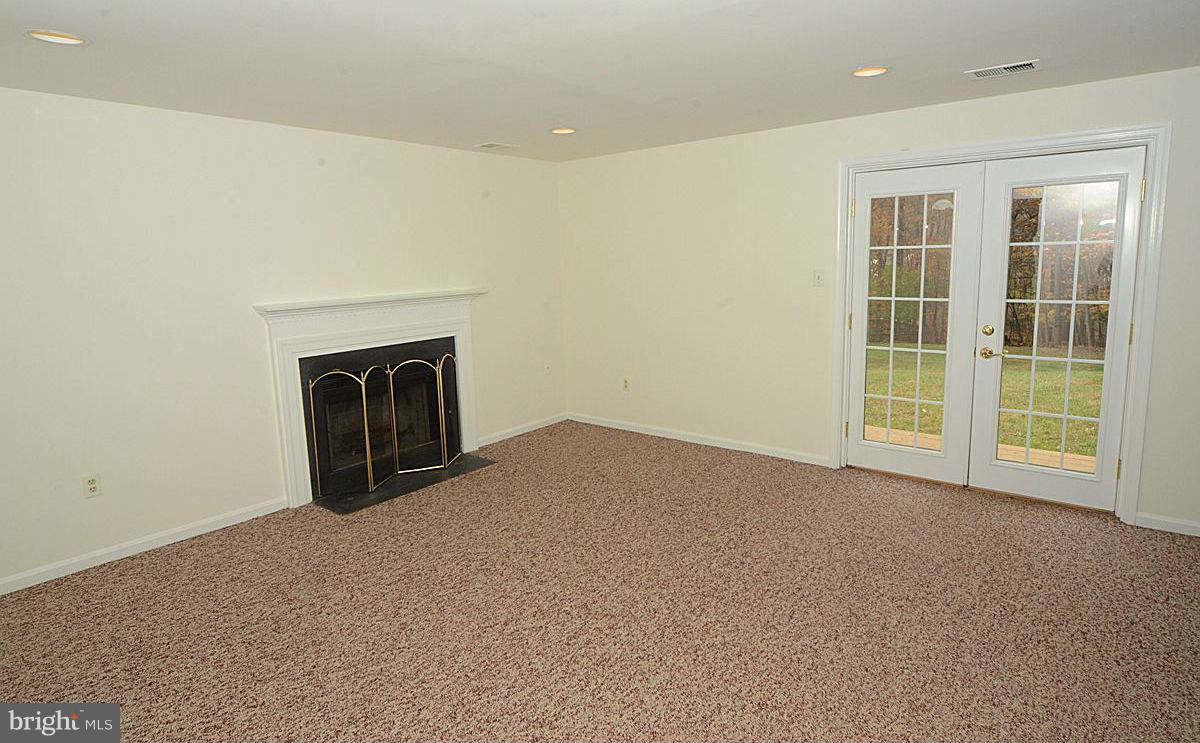 24506 Fossen Road Damascus, MD 20872 - Photo 22 of 27 LL Family Room