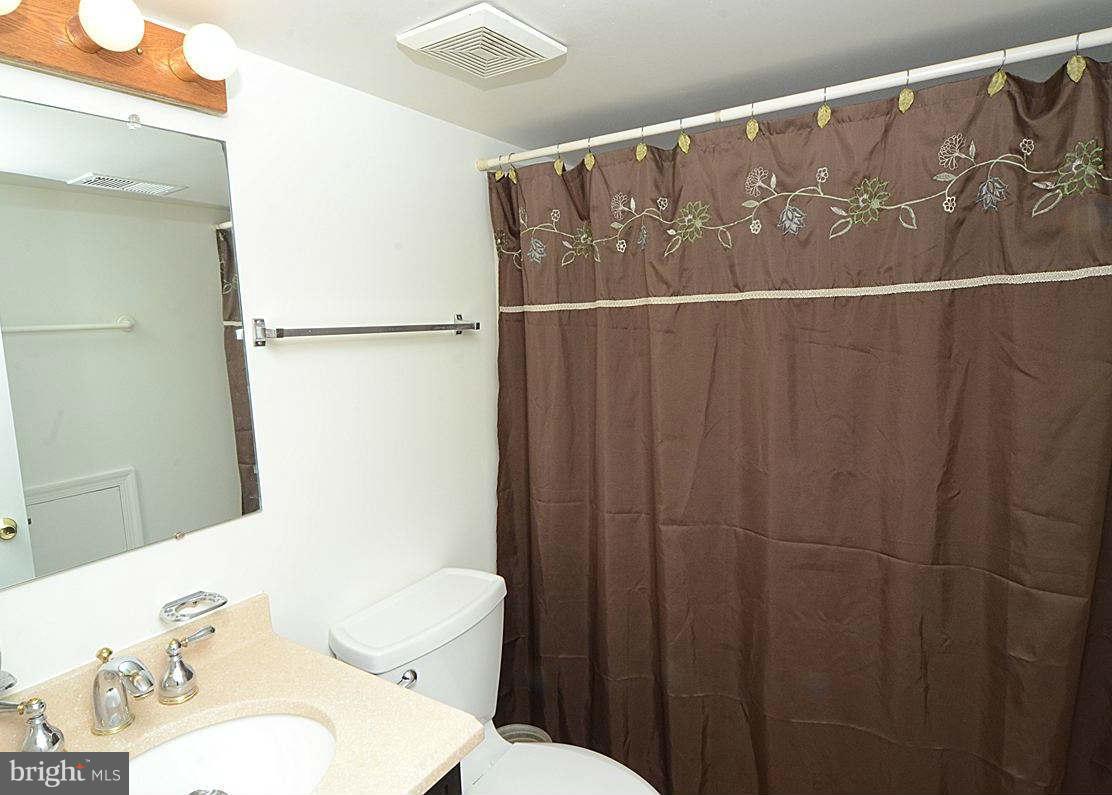 24506 Fossen Road Damascus, MD 20872 - Photo 25 of 27 LL Bath
