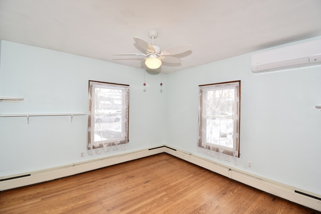 79 Arvilla Street Springfield, MA 01118 - Photo 18 of 28