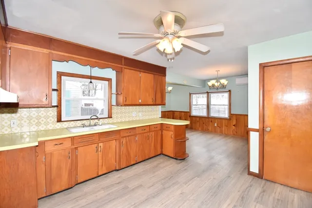 $289,900 | 79 Arvilla Street, Springfield, MA 01118