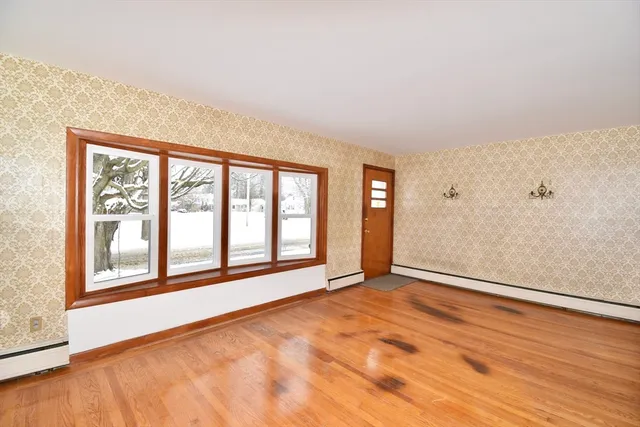 $289,900 | 79 Arvilla Street, Springfield, MA 01118