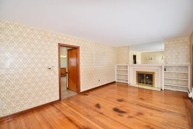 $289,900 | 79 Arvilla Street, Springfield, MA 01118