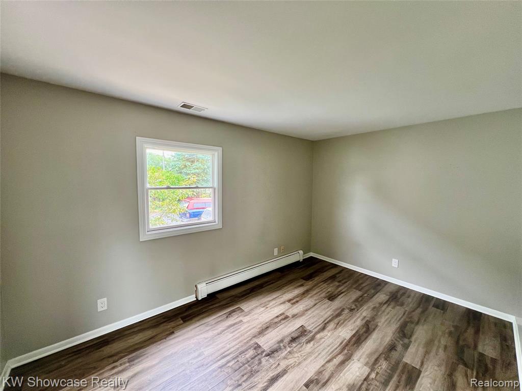 1869 Union Lake Road Commerce Township, MI 48382 - Photo 28 of 32