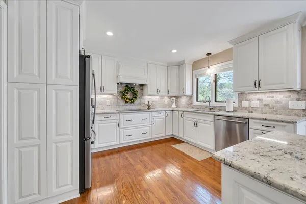 $685,000 | 702 Marion Lane, Salem, VA 24153