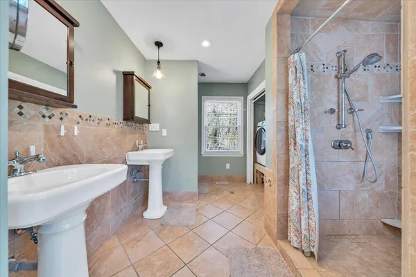 $685,000 | 702 Marion Lane, Salem, VA 24153