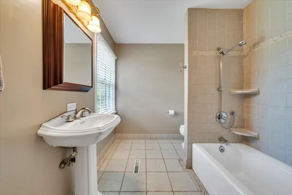 $685,000 | 702 Marion Lane, Salem, VA 24153