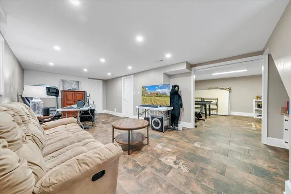 $685,000 | 702 Marion Lane, Salem, VA 24153