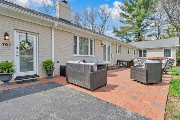 $685,000 | 702 Marion Lane, Salem, VA 24153