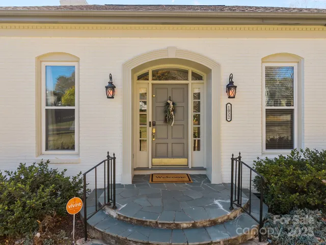 a view of a entryway door of the house