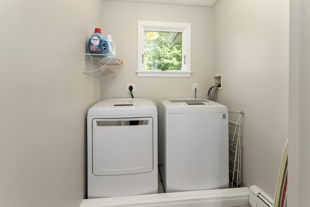 44 Pillings Pond Road Lynnfield, MA 01940 - Photo 27 of 42 Gallery Image 27