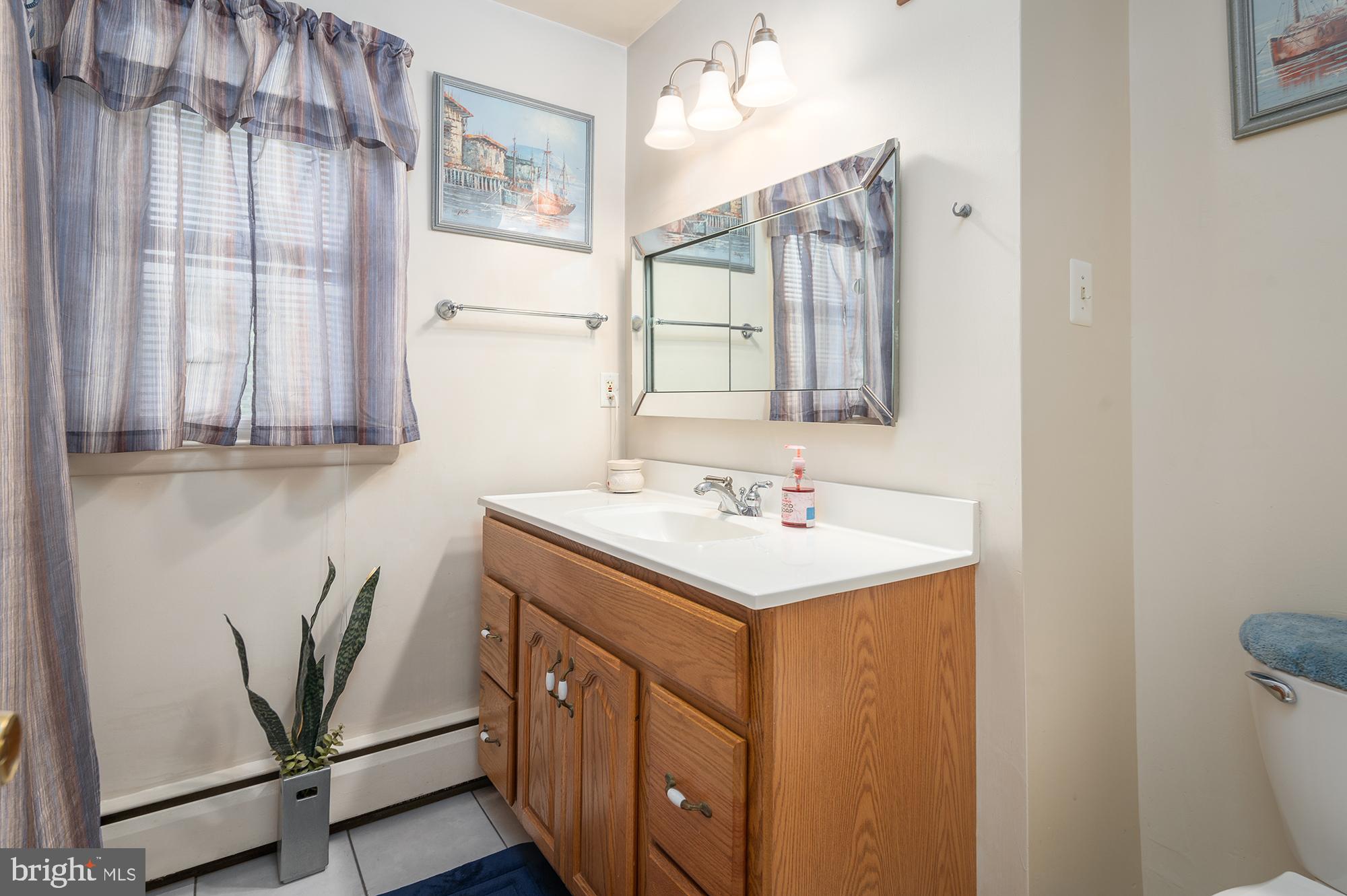 801 Providence Road Towson, MD 21286 - Photo 21 of 30 Hallway Bathroom