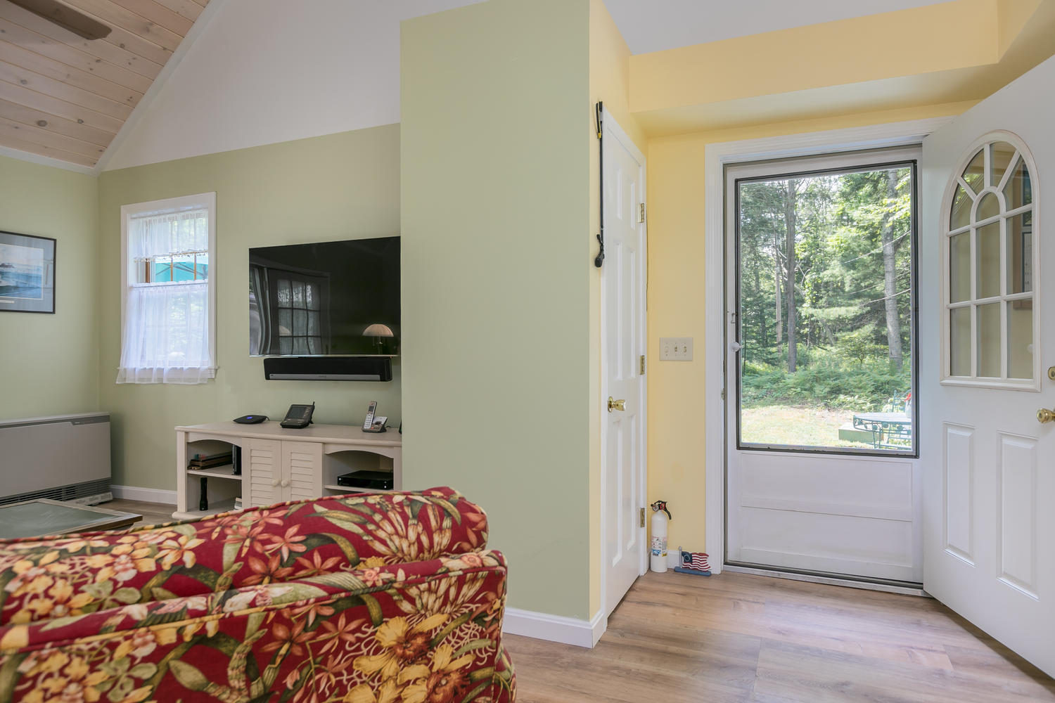 59 Tolman Road Portland, ME 04108 - Photo 20 of 41 59 Tolman Rd Peaks Island ME-large-020-0