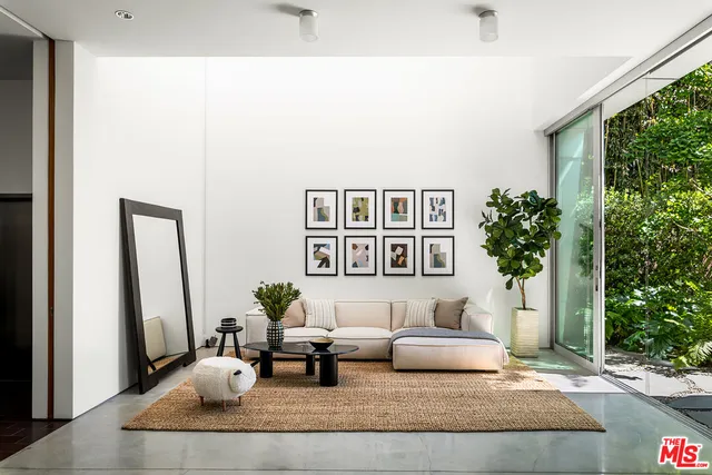 $5,949,000 | 702 6th Avenue, Venice, CA 90291