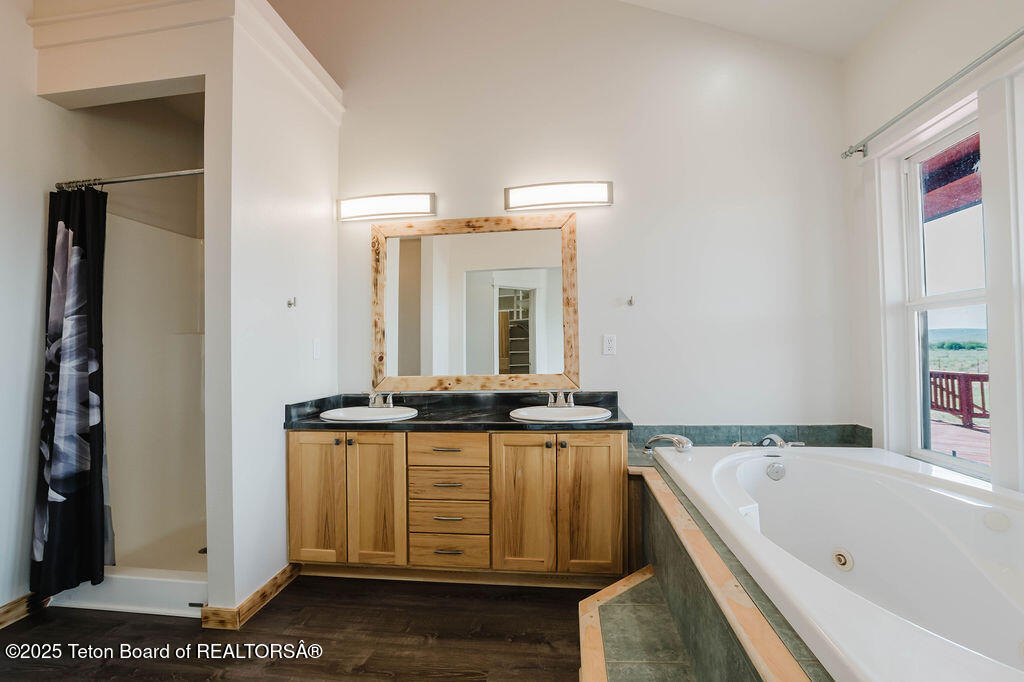 44 Glacier Road Pinedale, WY 82941 - Photo 17 of 44 Attached Primary En Suite