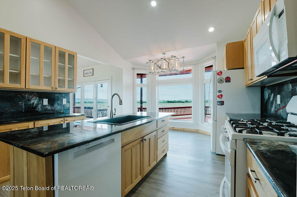 44 Glacier Road Pinedale, WY 82941 - Photo 10 of 44 Spacious Updated Kitchen