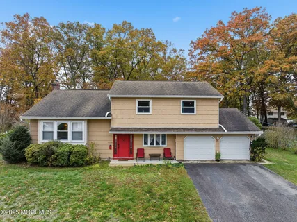 $699,000 | 17 Sugar Bush Road, Howell, NJ 07731