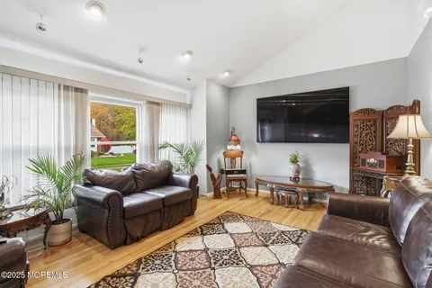 $699,000 | 17 Sugar Bush Road, Howell, NJ 07731