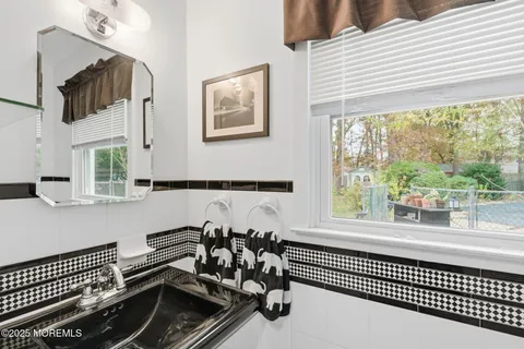 $699,000 | 17 Sugar Bush Road, Howell, NJ 07731