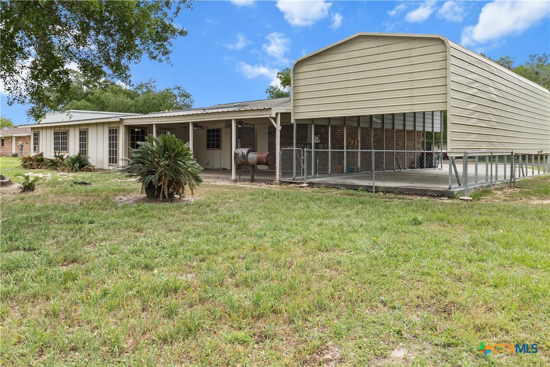 204 Berwick Road Victoria, TX 77904 - Photo 36 of 38 a front view of house with yard and porch