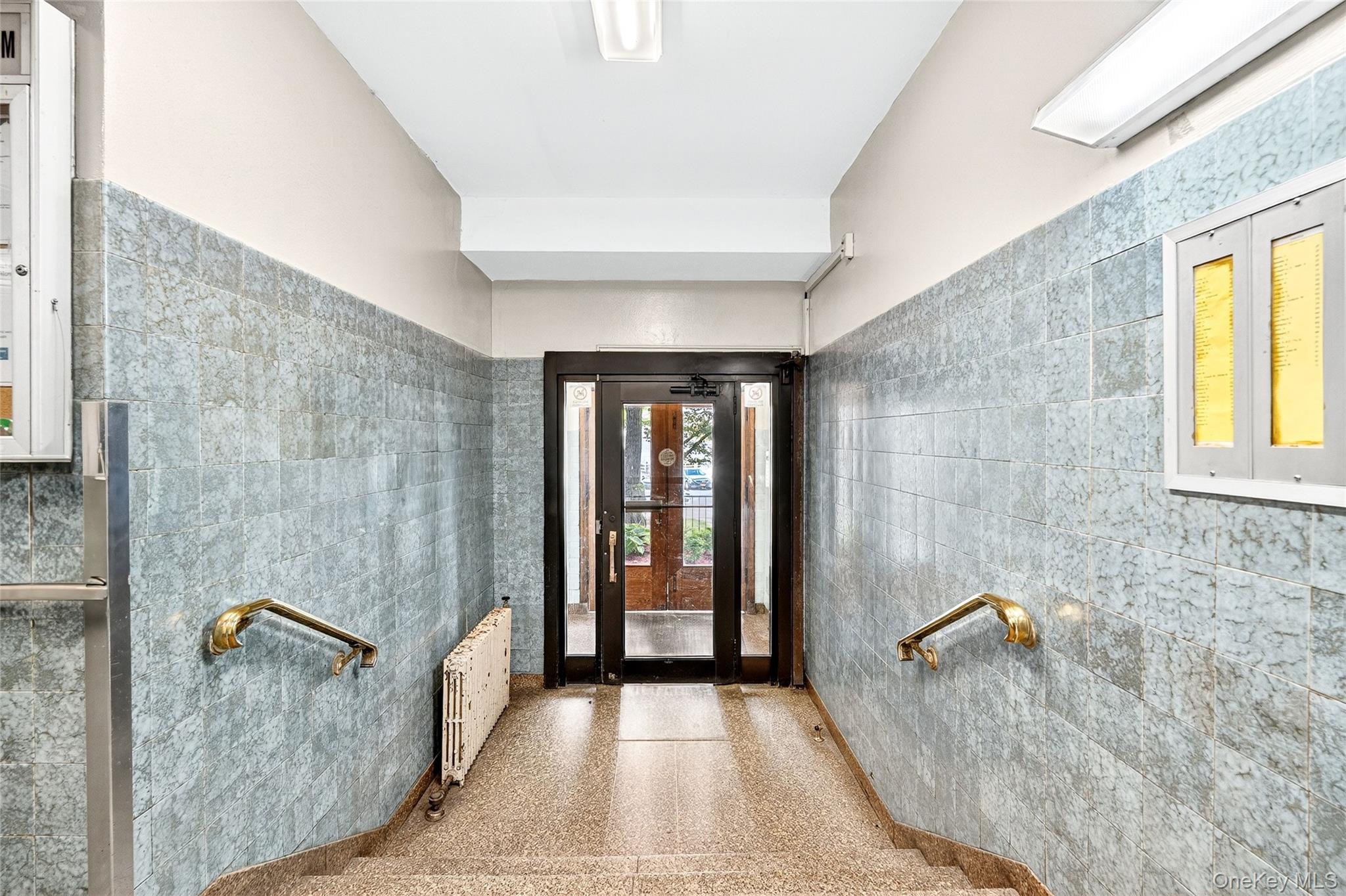 1314 Virginia Avenue, Unit 6G Bronx, NY 10462 - Photo 31 of 34 a view of a bathroom