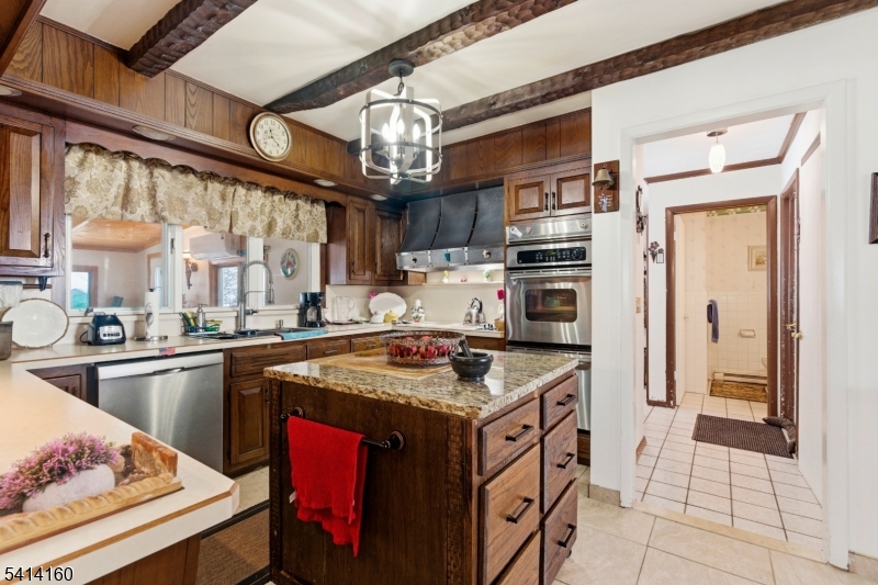 25 Ruth Drive Wantage, NJ 07461 - Photo 13 of 33