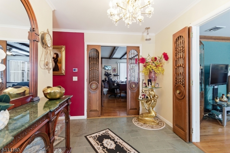 25 Ruth Drive Wantage, NJ 07461 - Photo 4 of 33