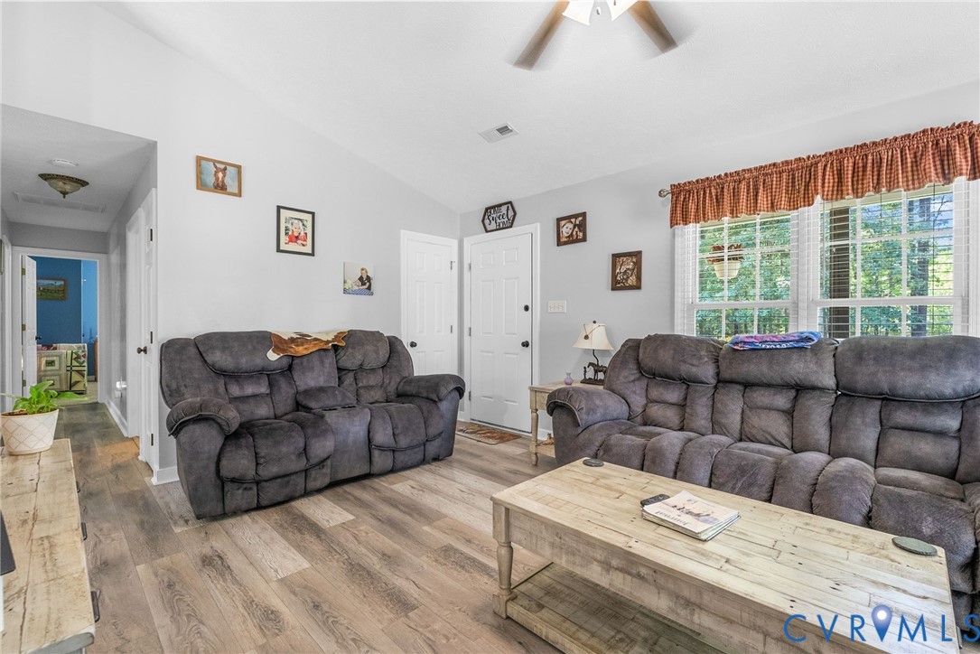 4507 Green Level Road King William, VA 23086 - Photo 9 of 48