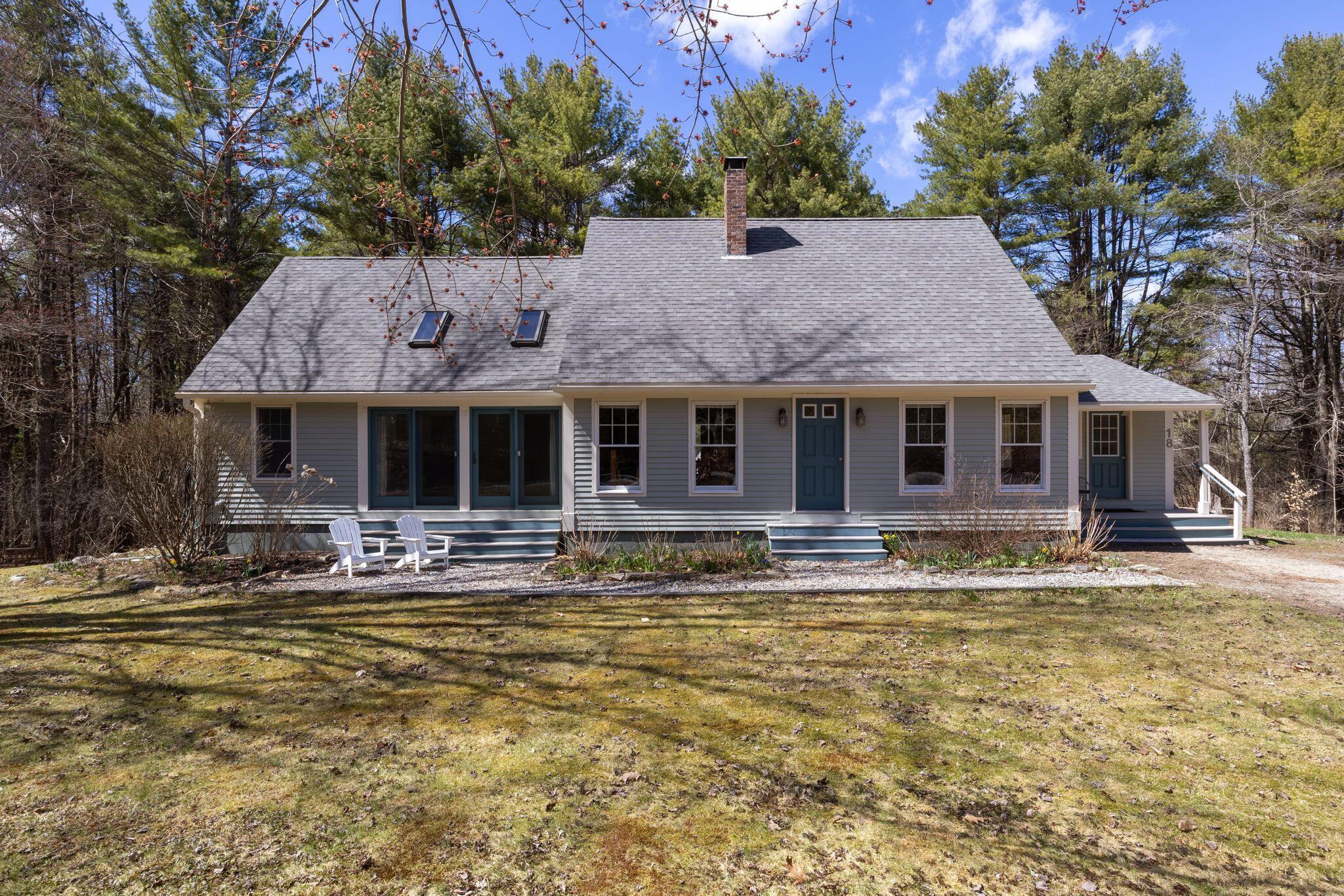 18 Glenview Road Freeport, ME 04032 - Photo 1 of 52 Beautiful 18 Glenview
