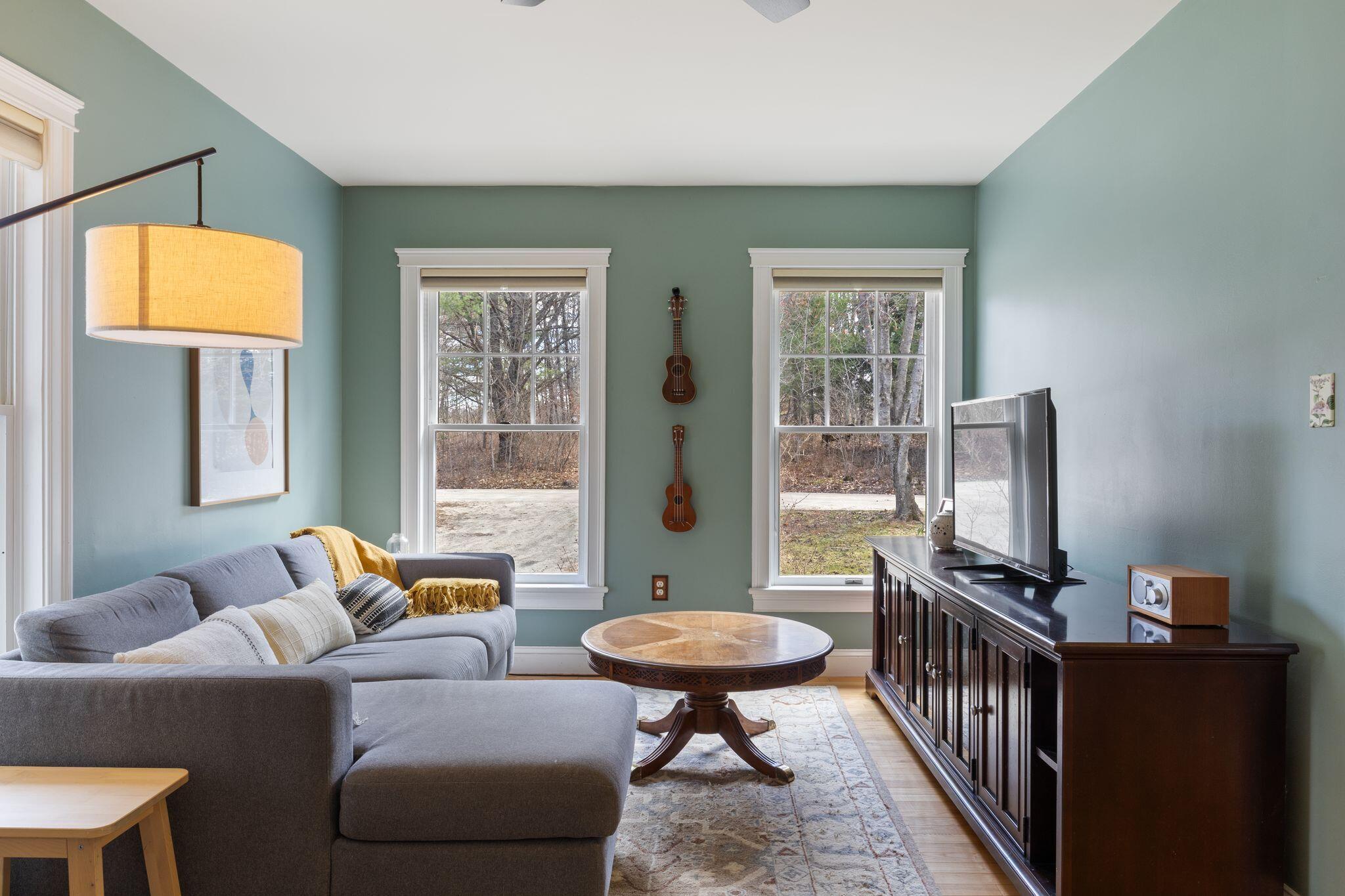 18 Glenview Road Freeport, ME 04032 - Photo 19 of 52 Second Living Room