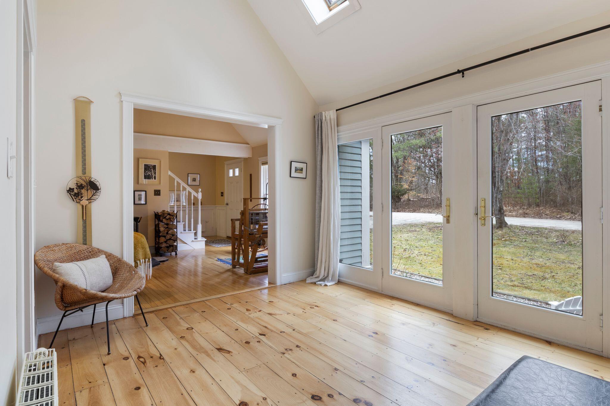 18 Glenview Road Freeport, ME 04032 - Photo 26 of 52 Sun Room