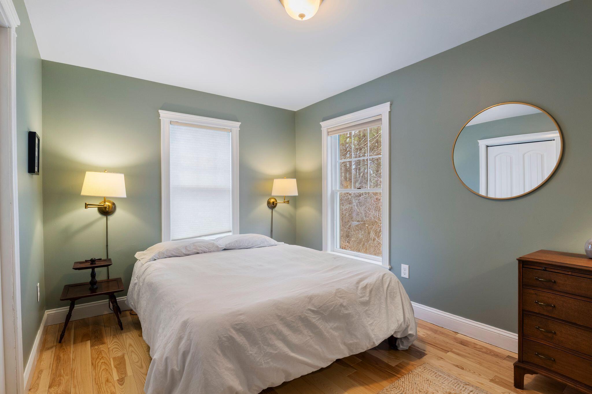18 Glenview Road Freeport, ME 04032 - Photo 27 of 52 First Floor Bedroom