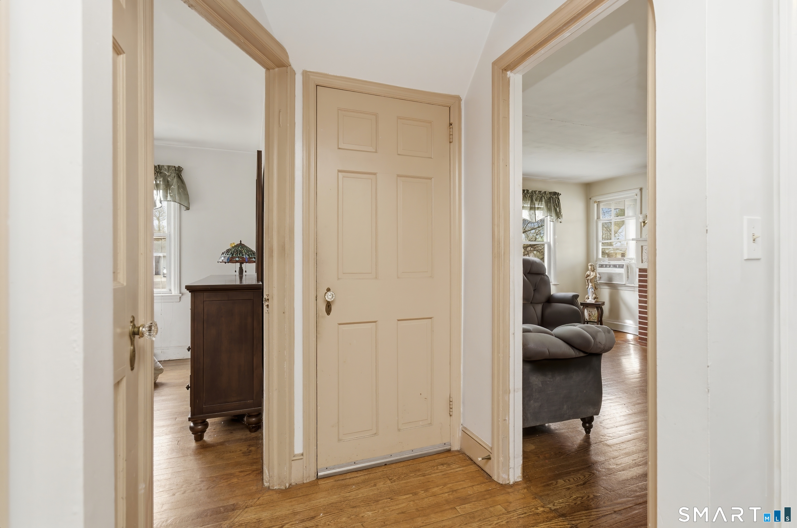 170 Hillside Avenue Bridgeport, CT 06604 - Photo 11 of 35 a view of a living room