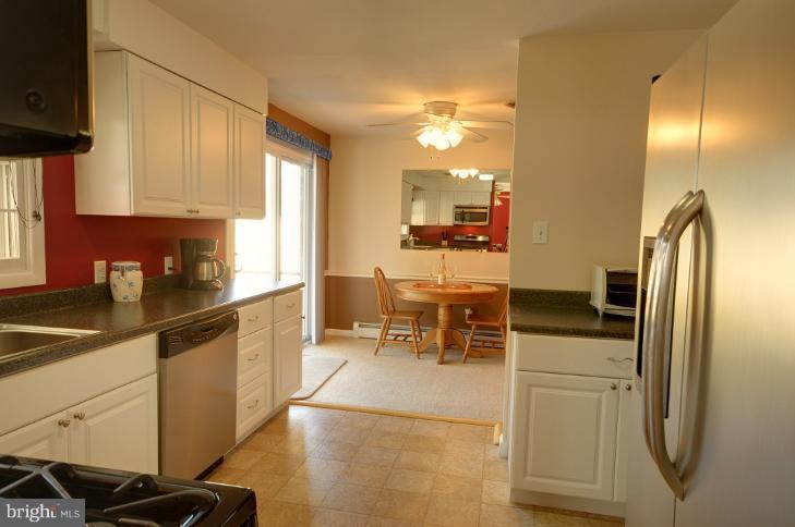 127 Brent Road Arnold, MD 21012 - Photo 22 of 22 Kitchen