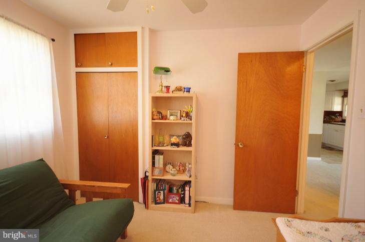 127 Brent Road Arnold, MD 21012 - Photo 8 of 22 Bedroom 3