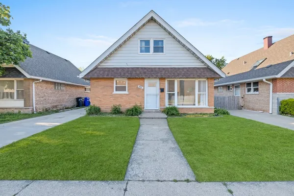 $334,900 | 8422 45th Street, Lyons, IL 60534