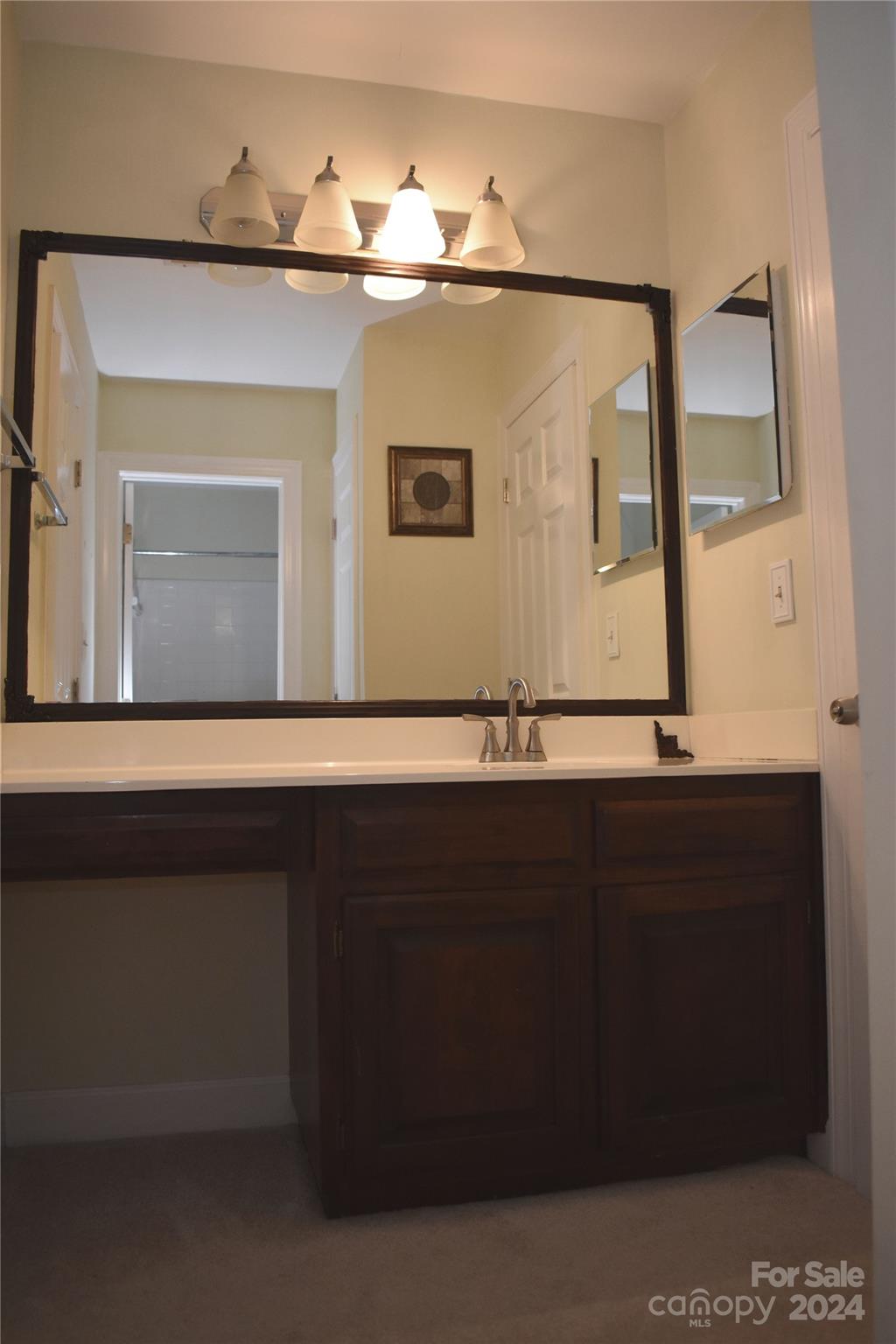 7001 Rothmore View Court Charlotte, NC 28215 - Photo 27 of 36 Gallery Image 27