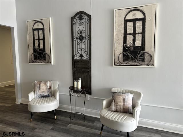 101 South Raleigh Avenue, Unit 210 Atlantic City, NJ 08401 - Photo 16 of 24 a living room with furniture and a window