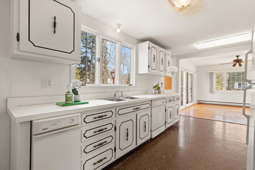 42 Glendale Road Sharon, MA 02067 - Photo 14 of 42