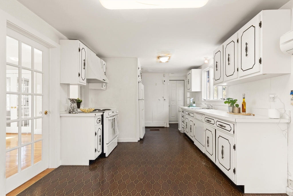 42 Glendale Road Sharon, MA 02067 - Photo 15 of 42