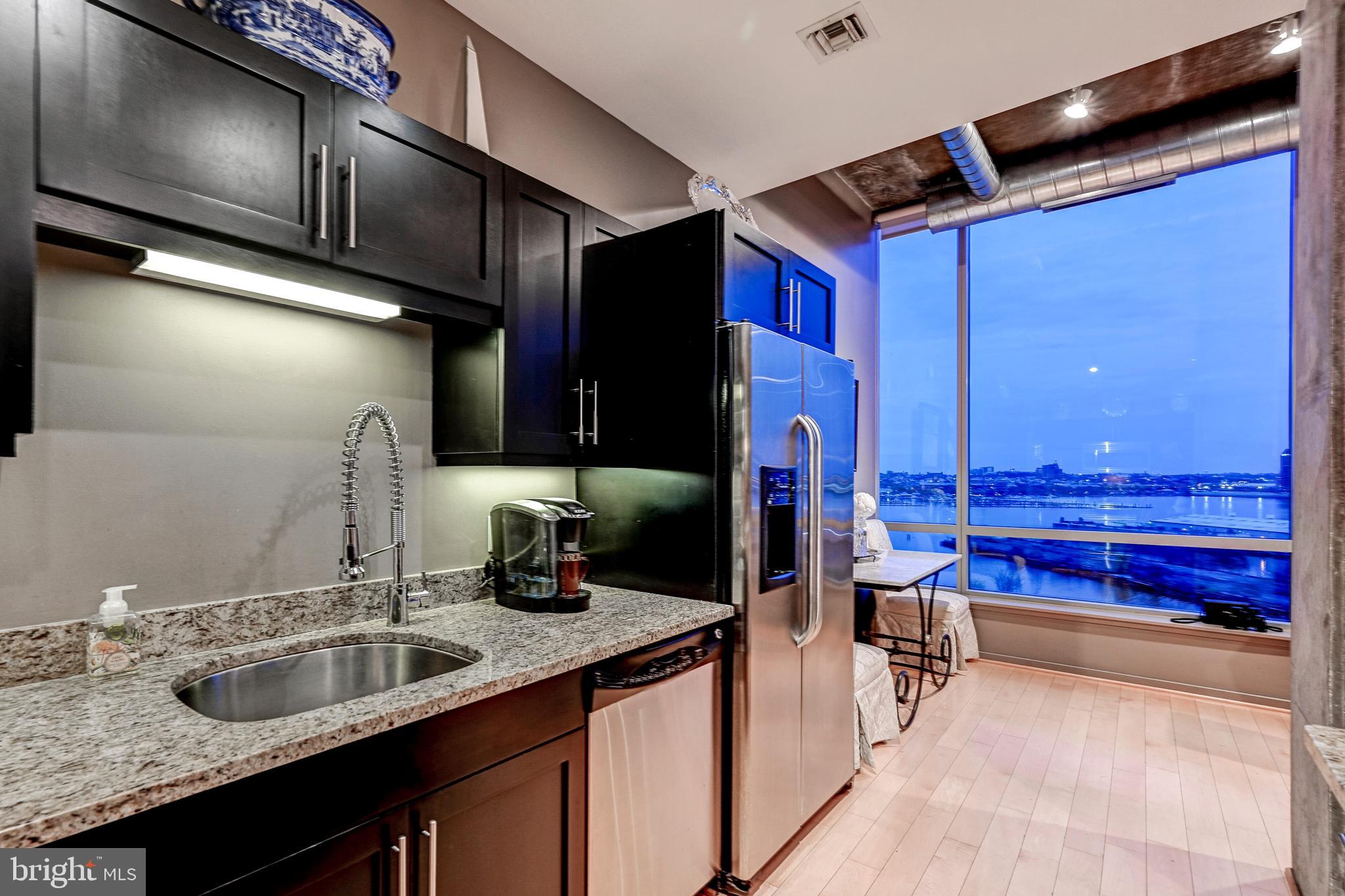 1200 Steuart Street, Unit 1015 Baltimore, MD 21230 - Photo 6 of 40 Granite and Stainless