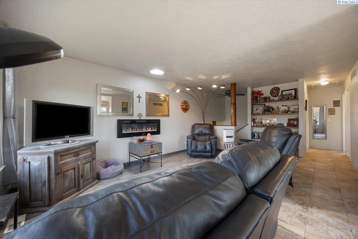 73805 Demoss Road Benton City, WA 99320 - Photo 13 of 48 Gallery Image 13