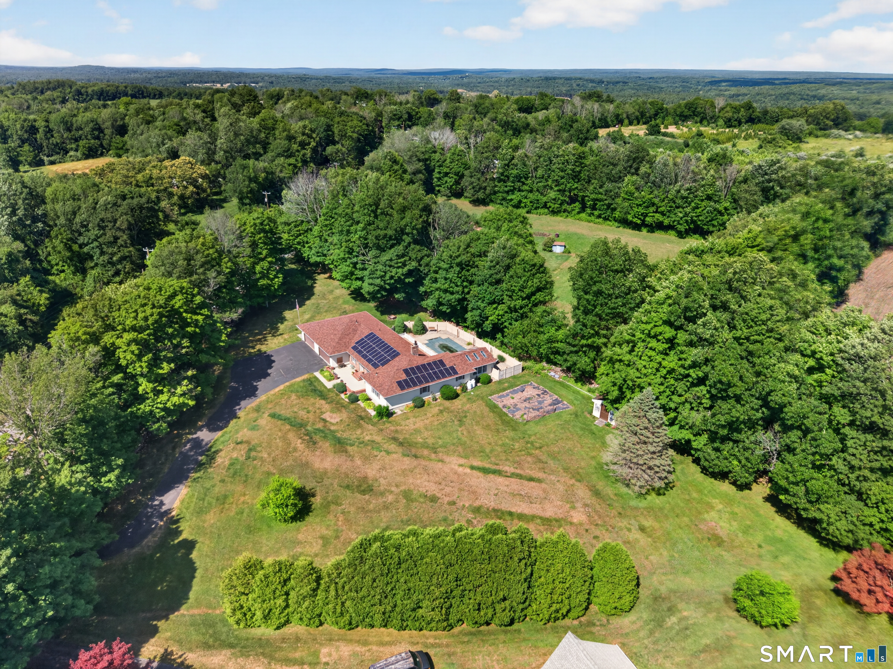 269 Black Hill Road Plainfield, CT 06374 - Photo 3 of 40