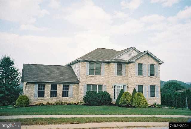 705 Woodside Road, Unit 203 York, PA 17406 - Photo 1 of 9 Gallery Image 1