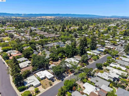 $1,995,000 | 4250 Ruthelma Avenue, Palo Alto, CA 94306