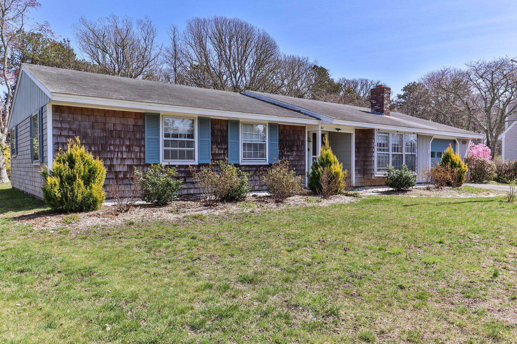 82 Cod Lane Chatham, MA 02633 - Photo 3 of 22 Front of home 3