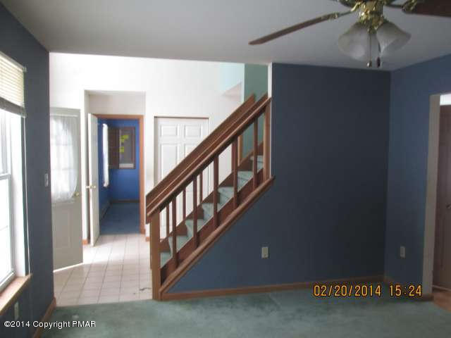 250 Upper Ridge Drive Effort, PA 18330 - Photo 5 of 10 IMG_1269