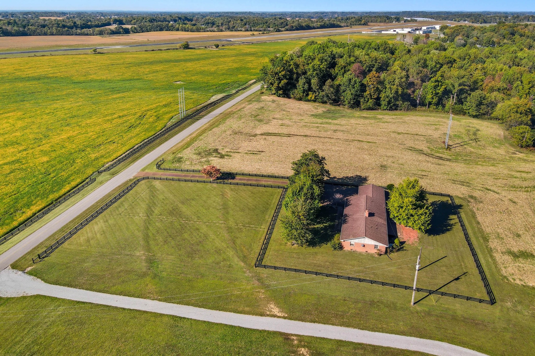 4231 Airport Road Springfield, TN 37172 - Photo 29 of 39 a view of a lake