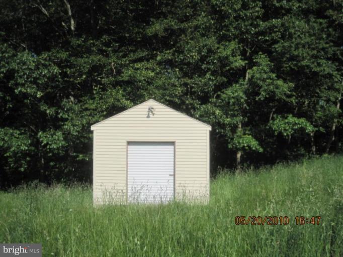 609 Paradise Road Aberdeen, MD 21001 - Photo 3 of 8 Shed