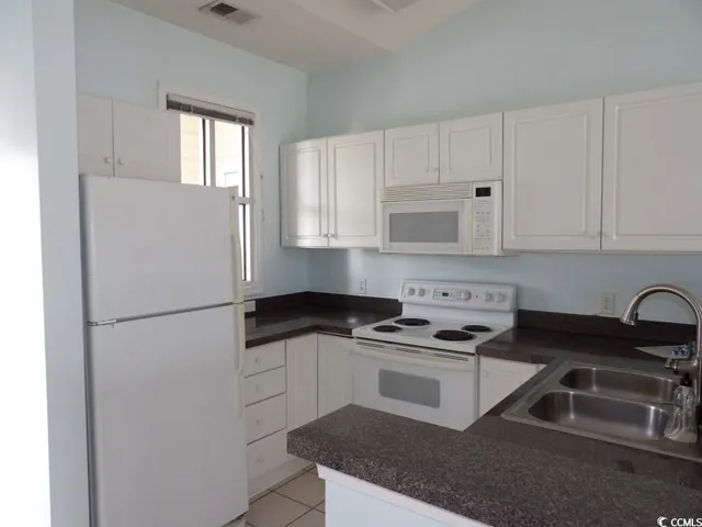 $1,400 | 901 West Port Drive, Unit 1812, North Myrtle Beach, SC 29582