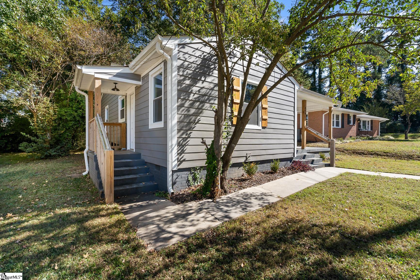 408 Moultrie Square Anderson, SC 29621 - Photo 2 of 27